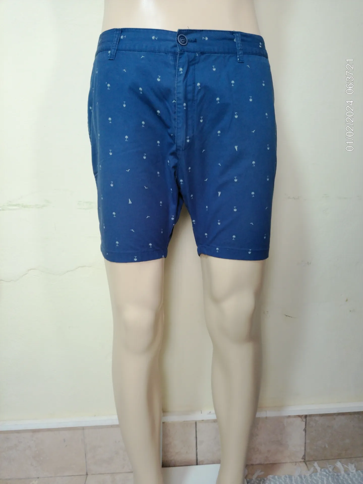 [MODFETIUSA0037] Pantalon jean azul con etiqueta