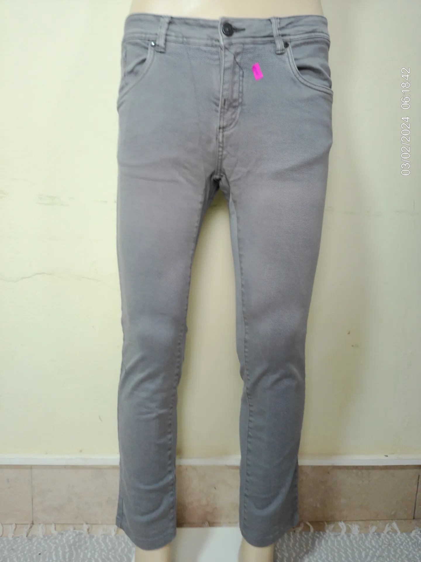 [MODMETIUSA0526] Pantalon jean gris
