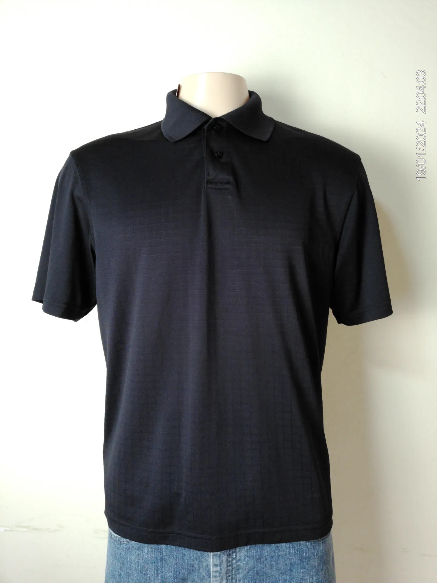 [MODMSMUSA0586] Remera con cuello negra