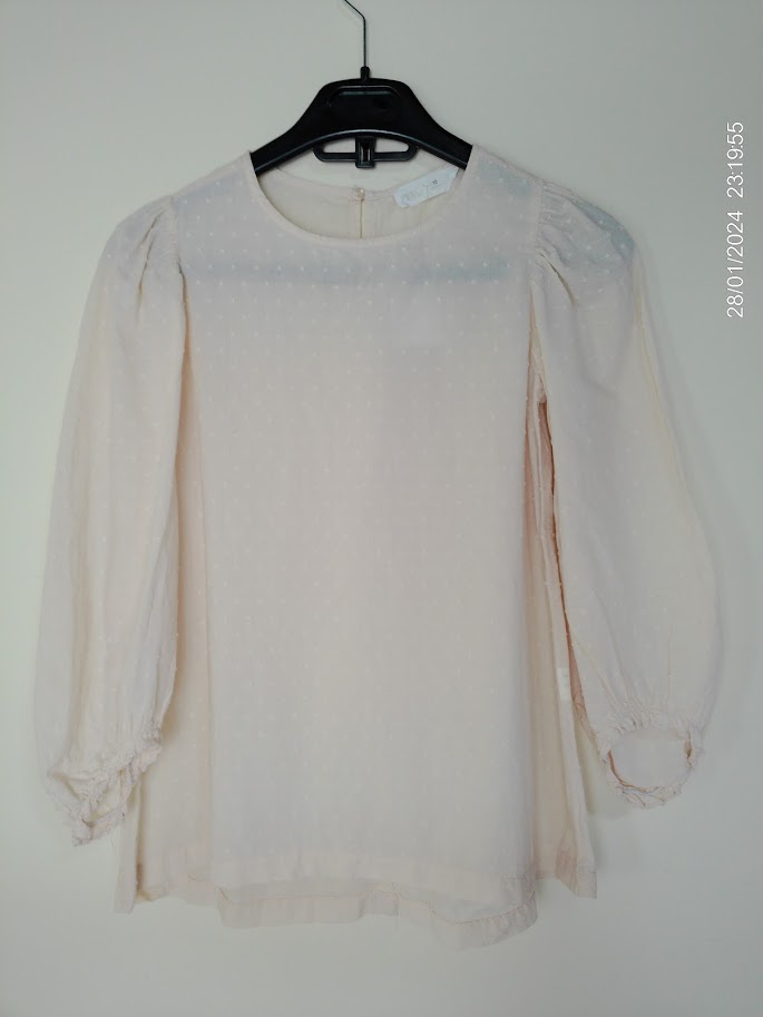 [KIDFETIUSA0416] Blusita manga larga beige con puntillas