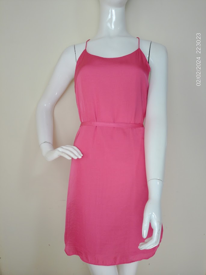 Vestido corto sin manga color rosa