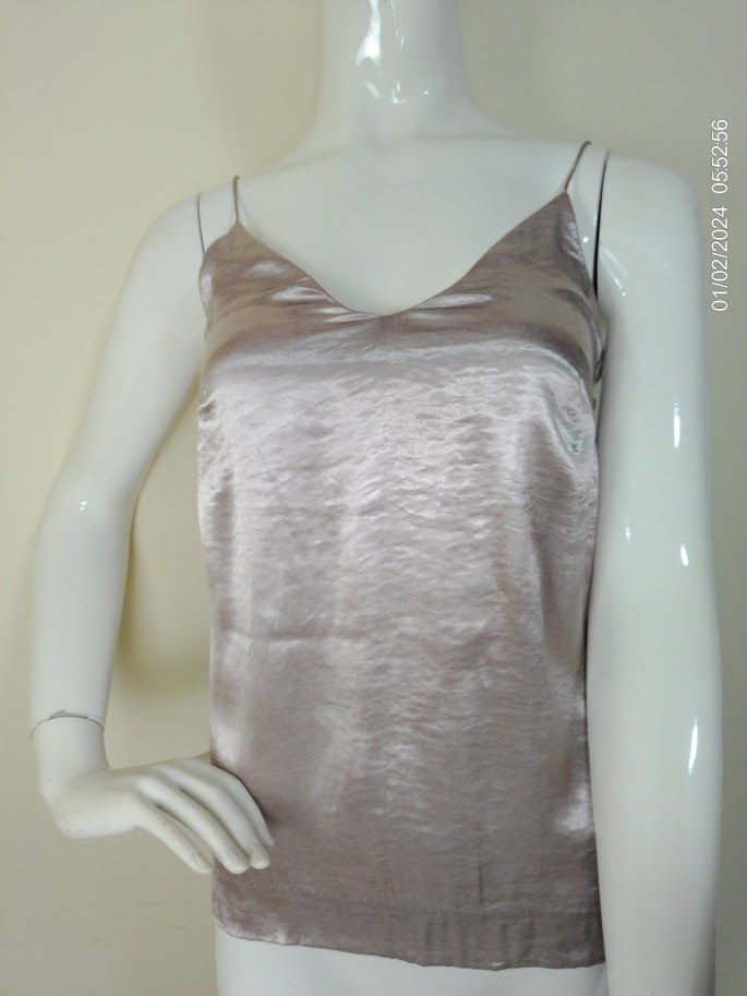 [MODFETIUSA0398] Blusita de raso sin manga plateada