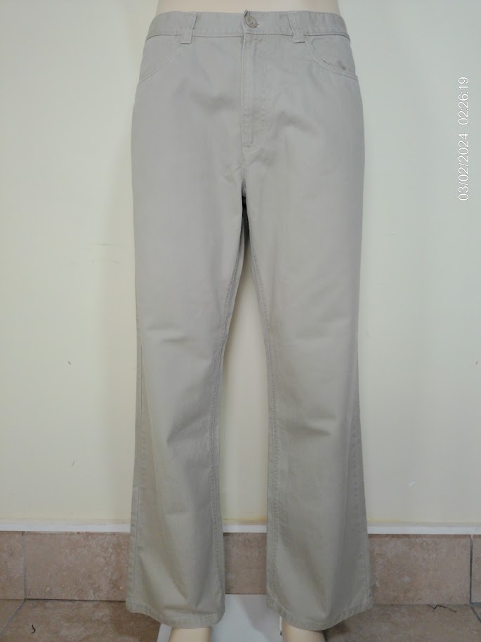 Pantalon tipo jean beige