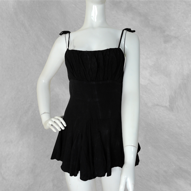 [82] Enterito Albertina sin manga negro talle S