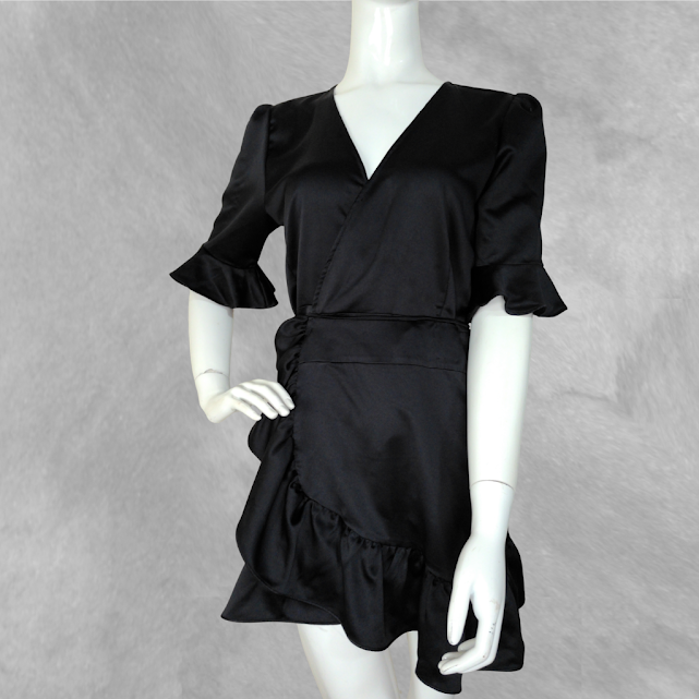 [91] Vestido Albertina manga corta negro talle M