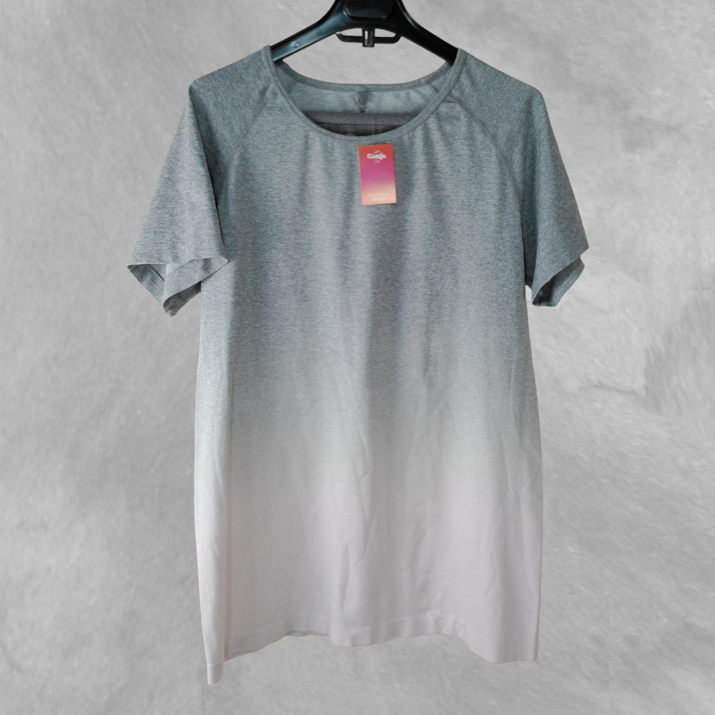 [347] Remera deportiva The Work Out gris Tornasolada talle L