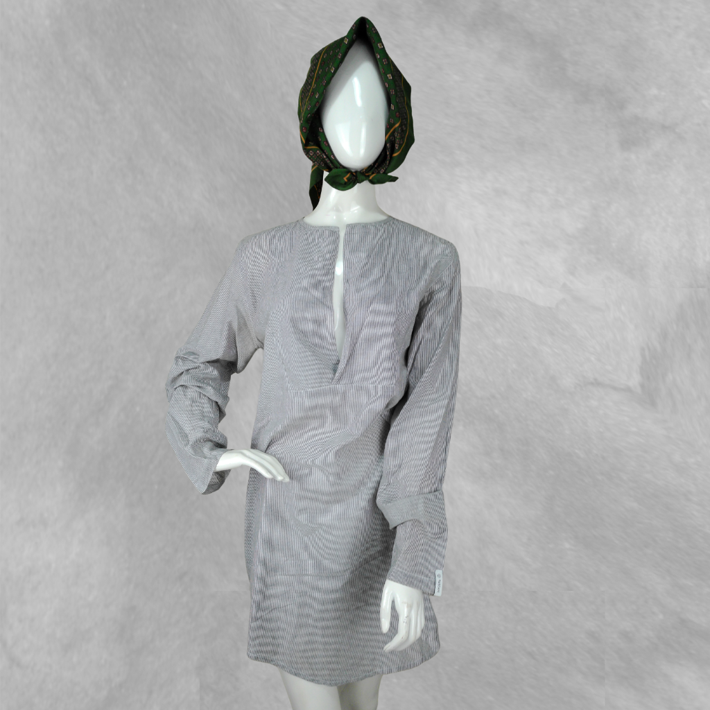 [221] Camisa manga larga Blanca y Gris Rayada talle M