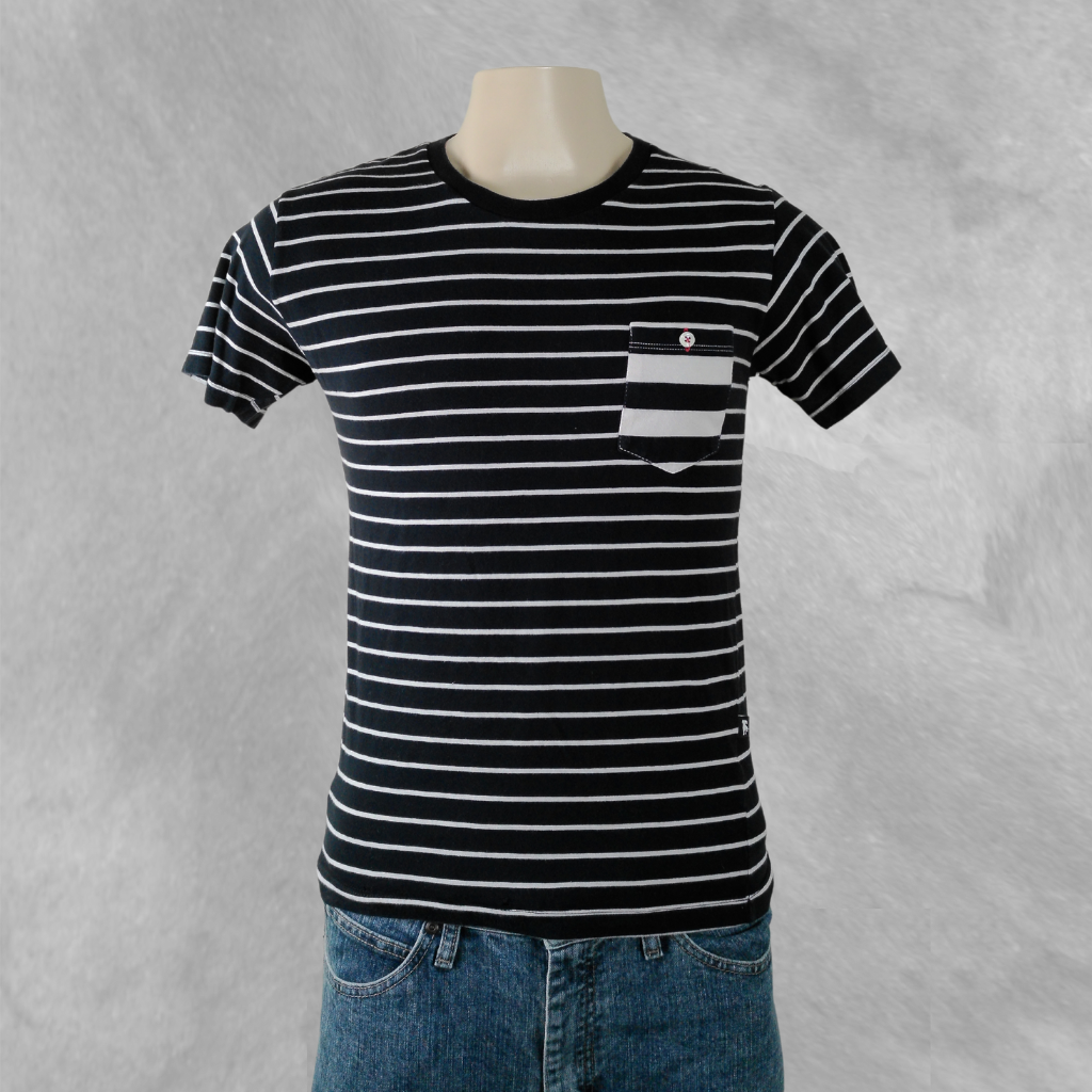 [243] Remera Manga corta Negra y Blanca Rayada talle S Garcon Garcia