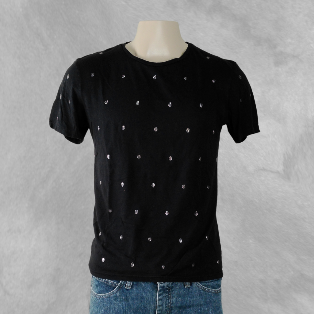 [250] Remera Zara manga corta negro de algodón talle M con calaveritas