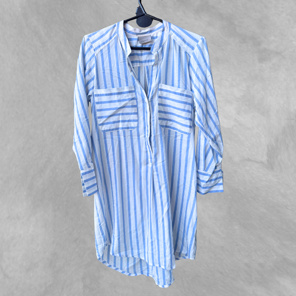 Camisa Manga 3/4 blanca y celeste Rayada talle S Con bolsillos