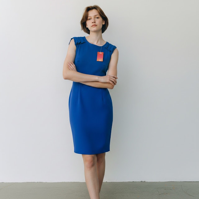 [1662] Vestido Mango sin manga azul Liso talle XS con detalles en el hombro, ajustado
