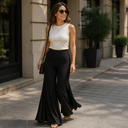 Pantalón Faenza negro Liso talle P Acampanado. Cintura alta