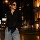 Camisa Forever21 manga larga negra Transparente talle M Con bordados. Sin botones. Acampanado