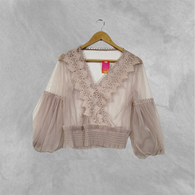 [1680] Blusa manga larga rosa Transparente talle M Ajustado en la cintura con bordado