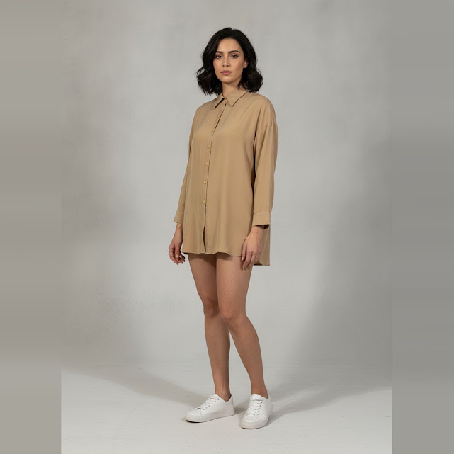 [0037015] Camisa manga larga beige Liso talle G Lisa sin detalles semi nuevo