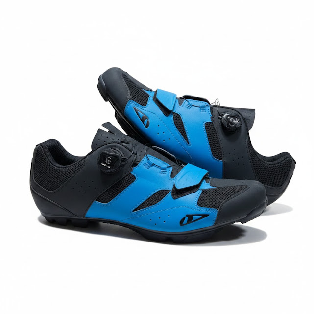 [0037048] Calzado negro y celeste talle 45 Calzado para ciclismo
