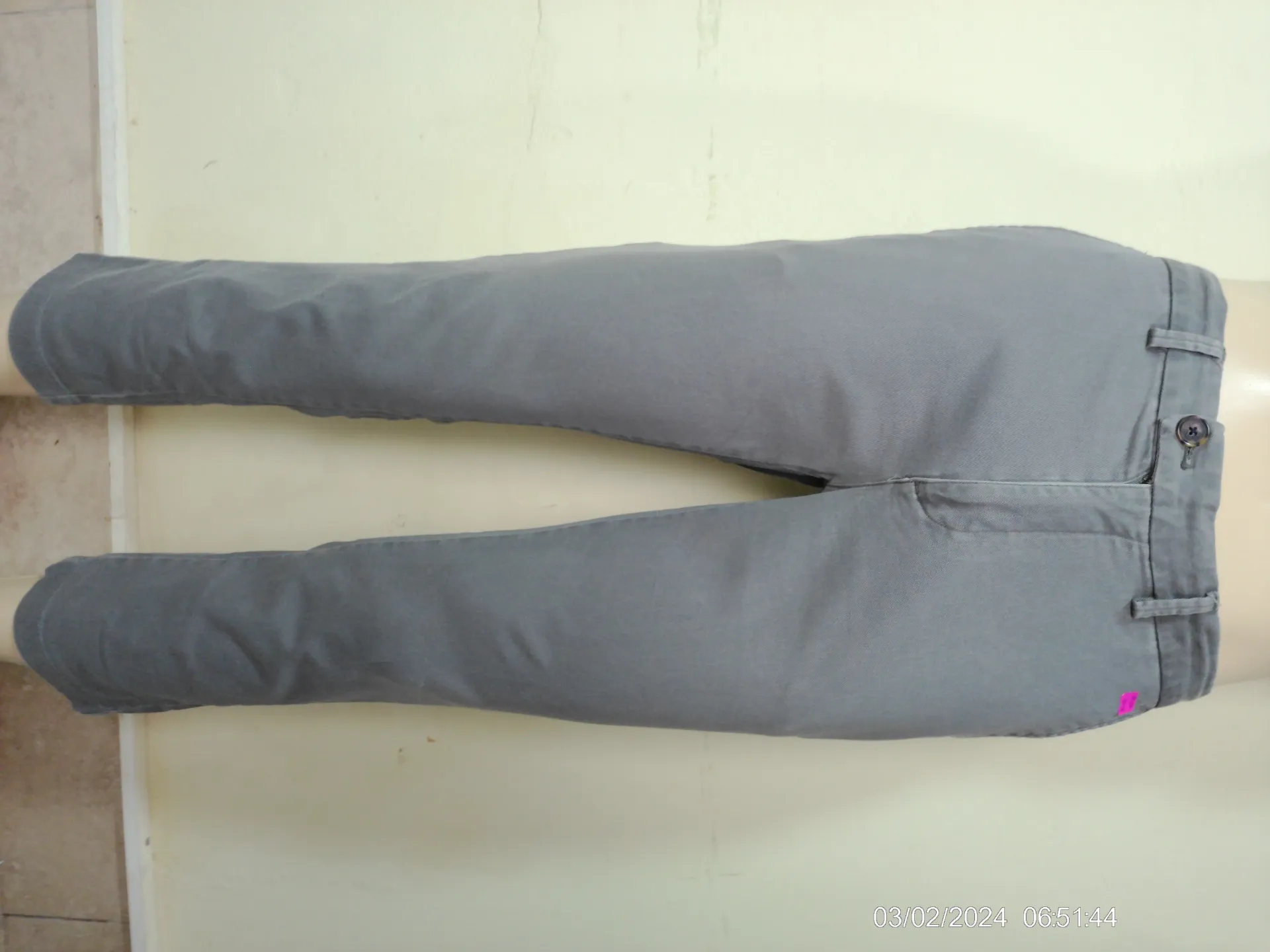 Pantalon de vestir gris claro