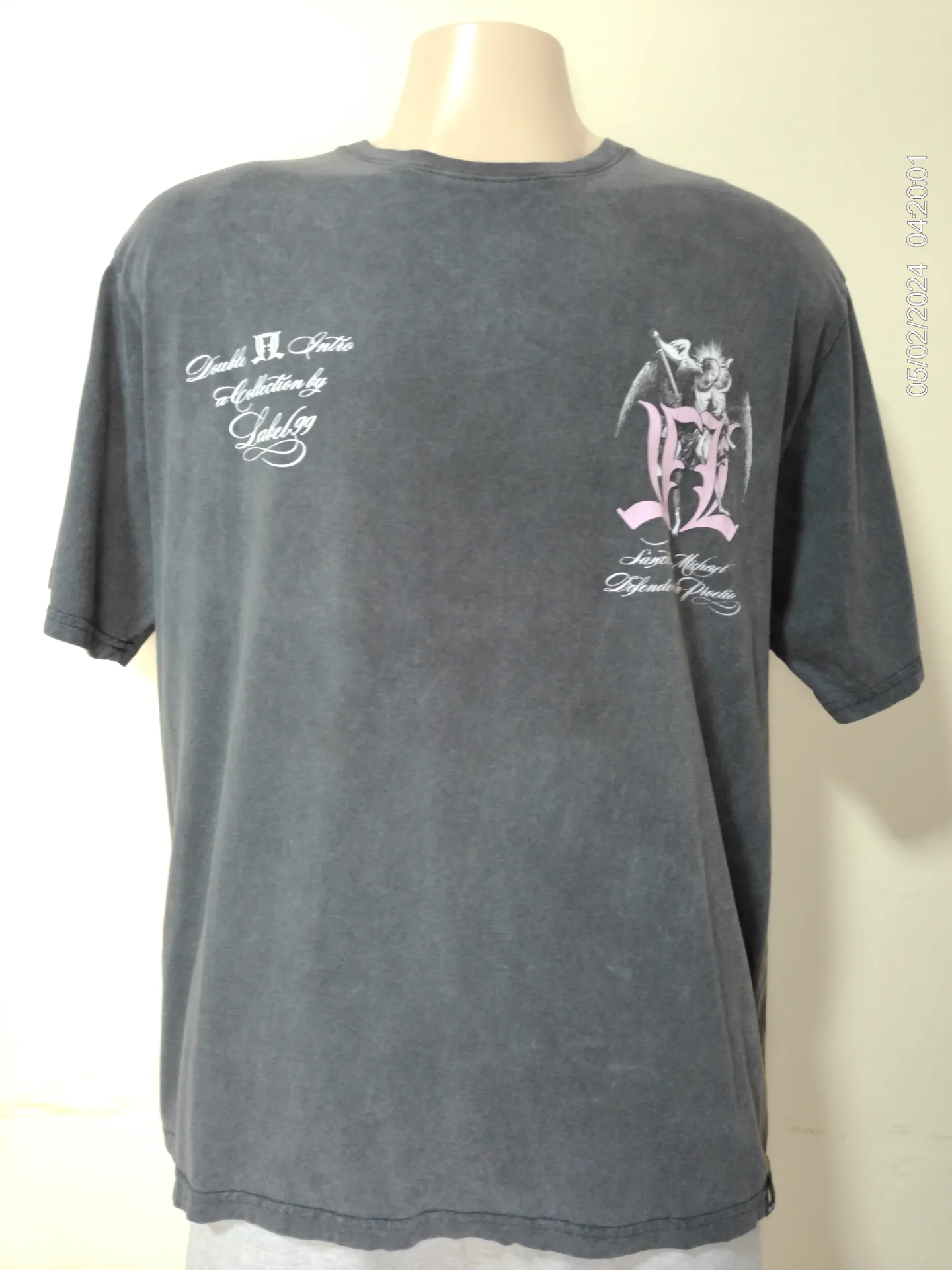 [MODMSMUSA0020] Remera de algodon gris con print