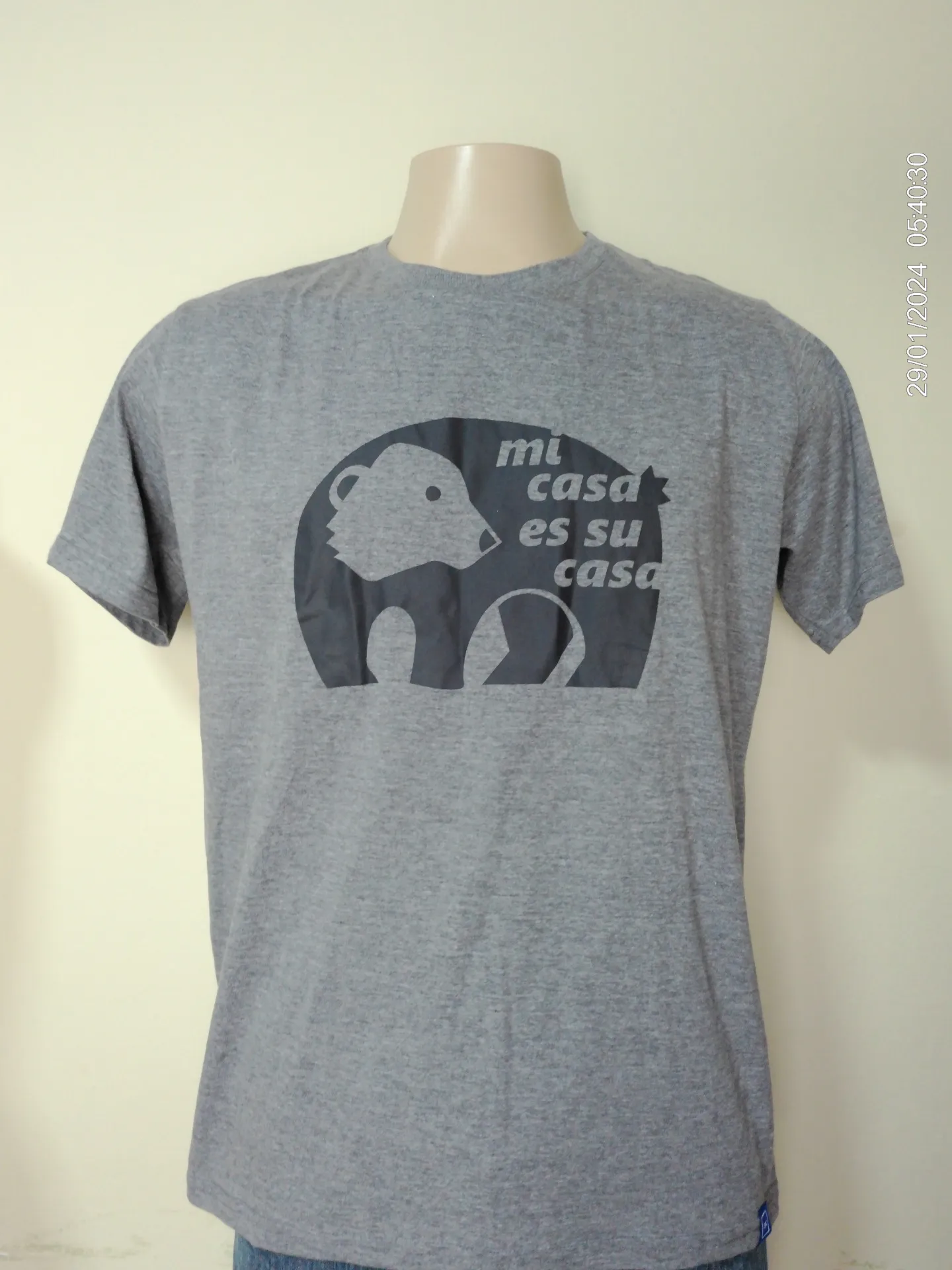 [MODMETIUSA0010] Remera manga corta gris con print