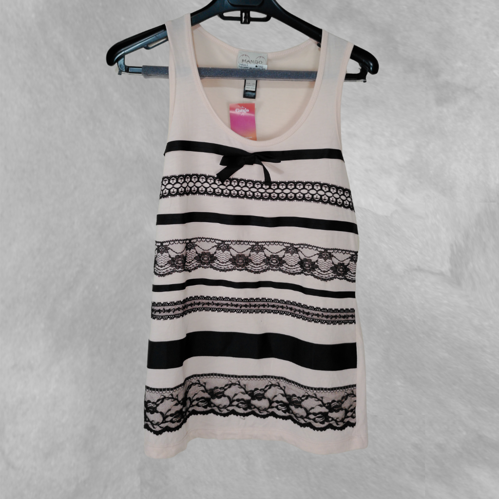 Blusa MNG Sin manga salmón y negro Encaje talle XS Con cintas